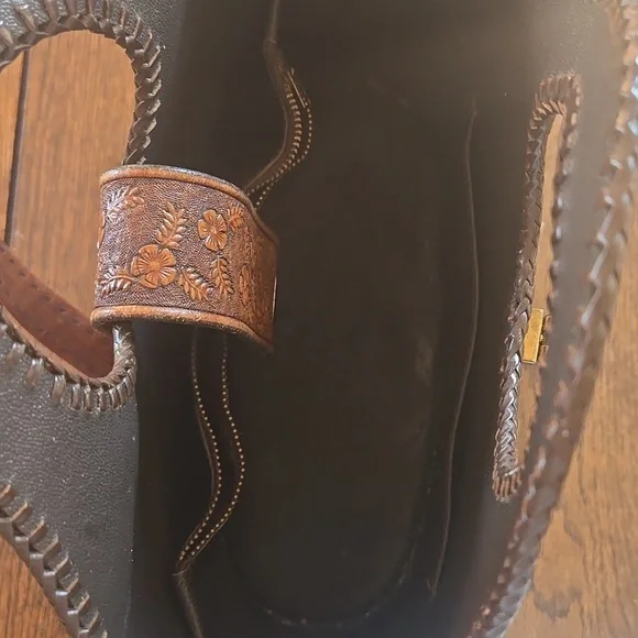 Hand Made Western Horse Leather Tooled Purse - Picture 4 of 4